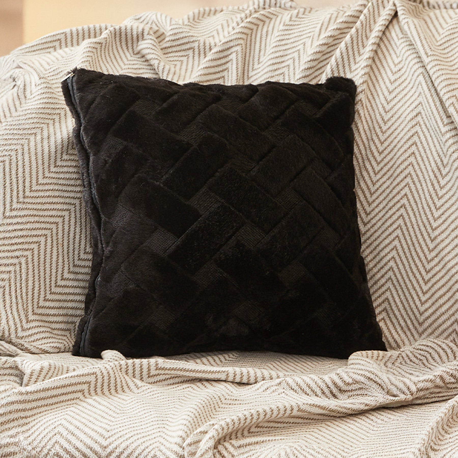 CAPRI Coussin carré en tissu à motifs noir 43x43 cm