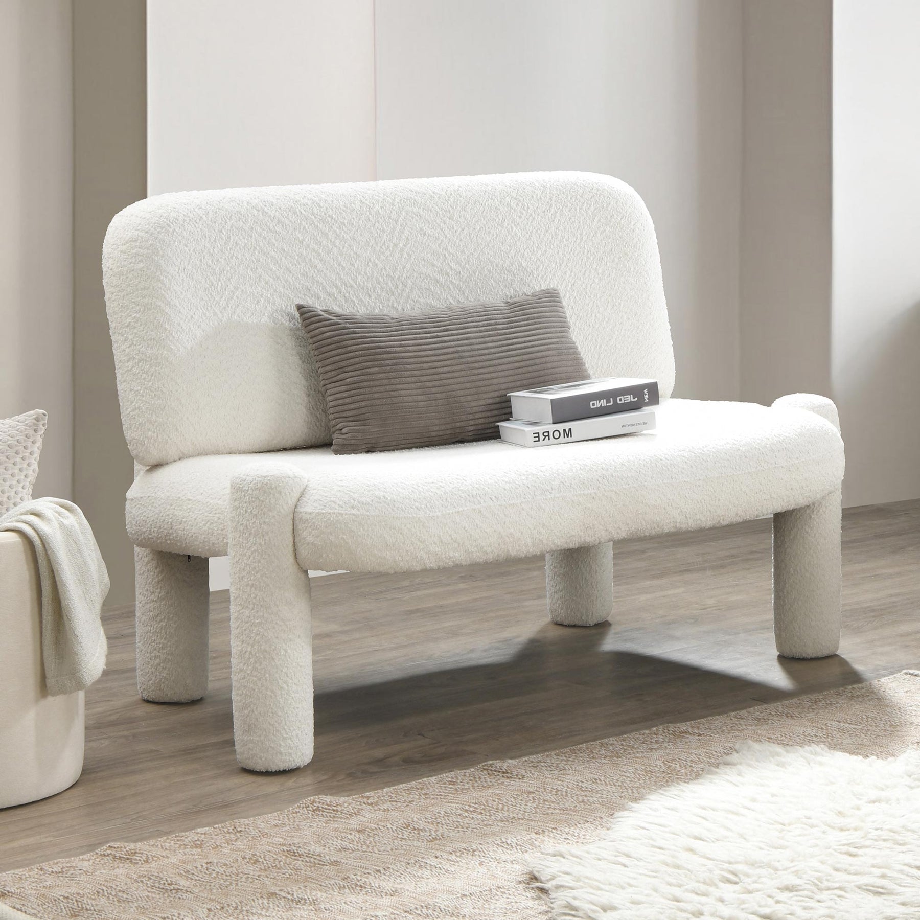 DANITA Canapé 2 places design effet peau de mouton blanc écru