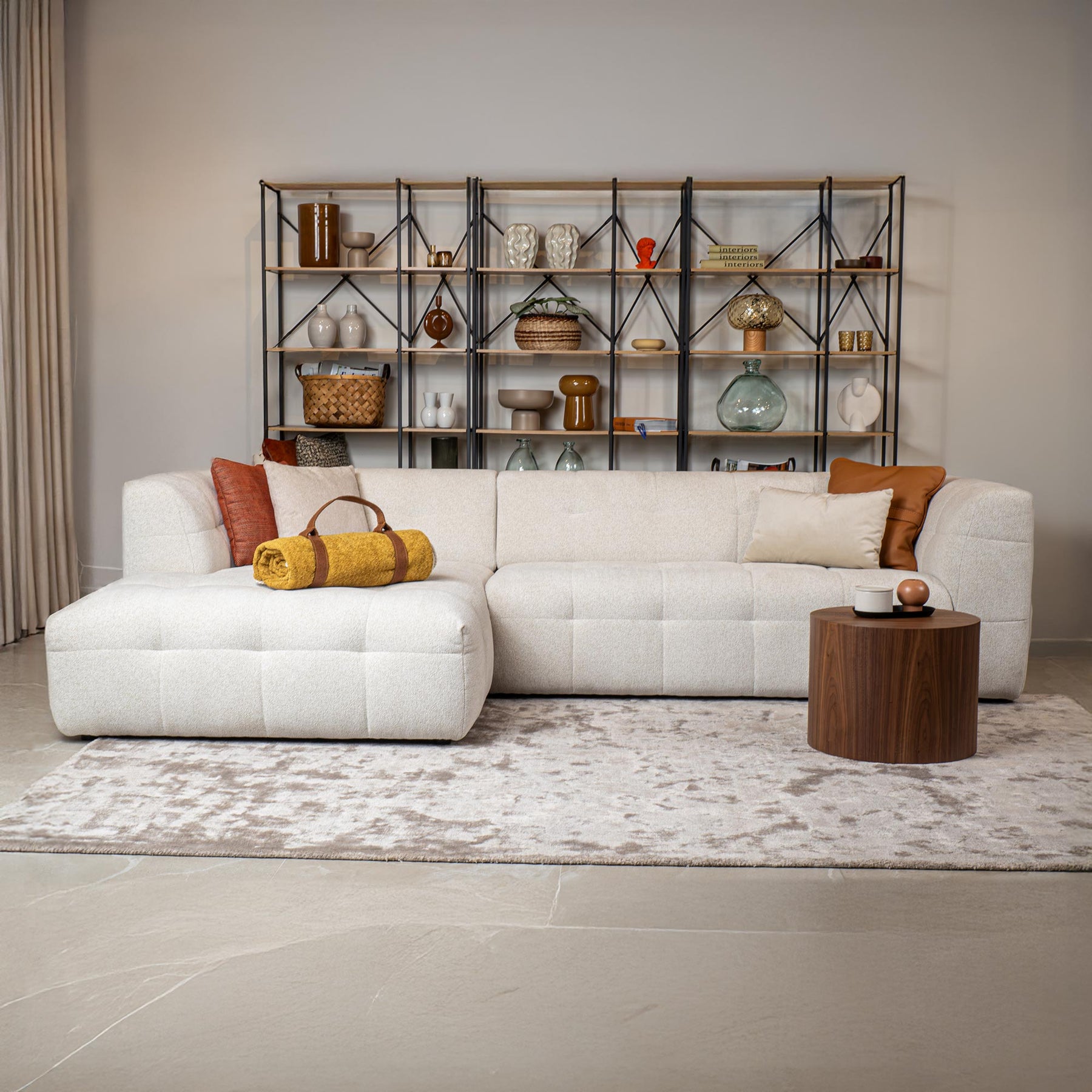 DEYNA Canapé d’angle en tissu capitonné beige - Angle gauche