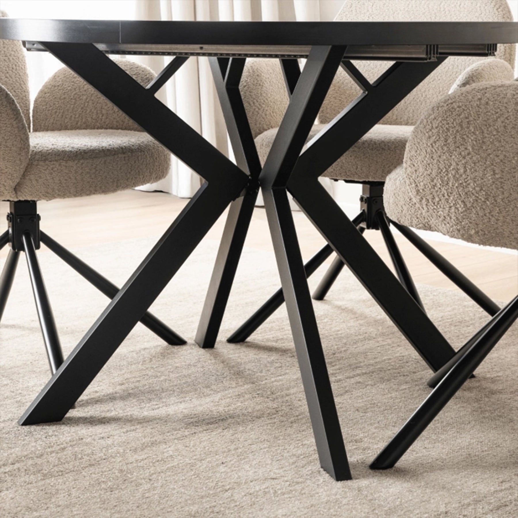 LUKAS Table à manger ronde extensible couleur bois noir pieds métal noir 100-250 cm