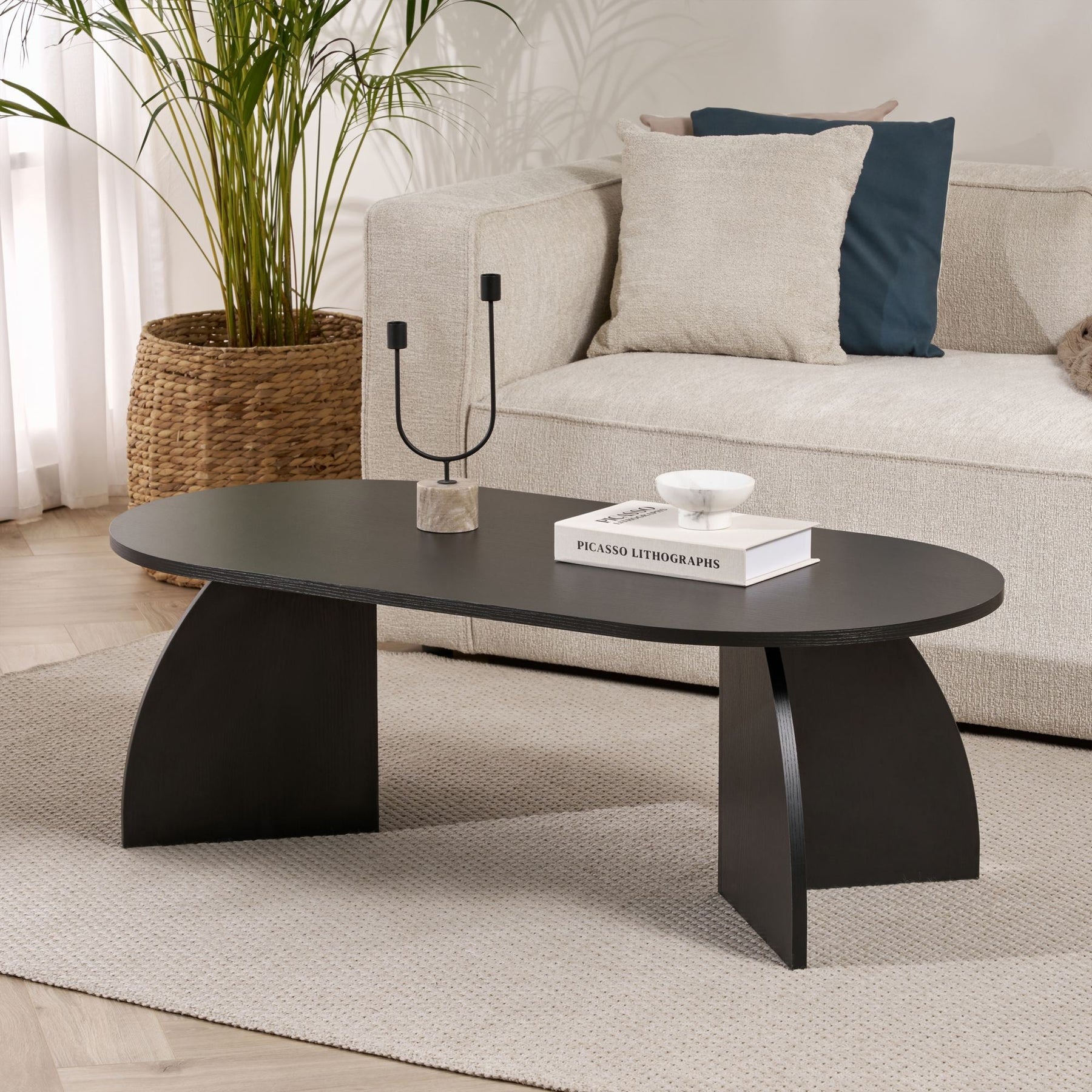 NAYALI Table basse ovale couleur bois noir 120 cm