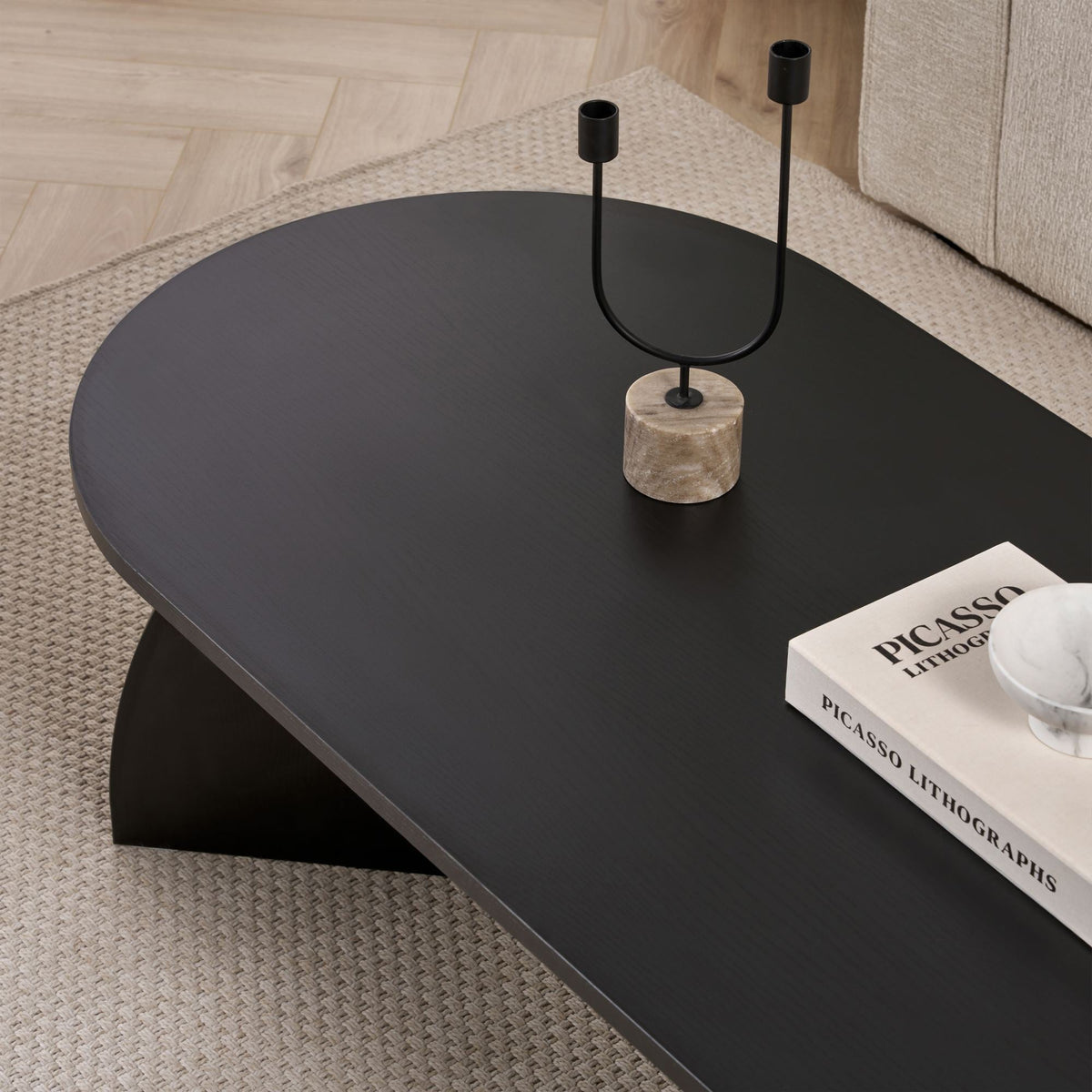NAYALI Table basse ovale couleur bois noir 120 cm