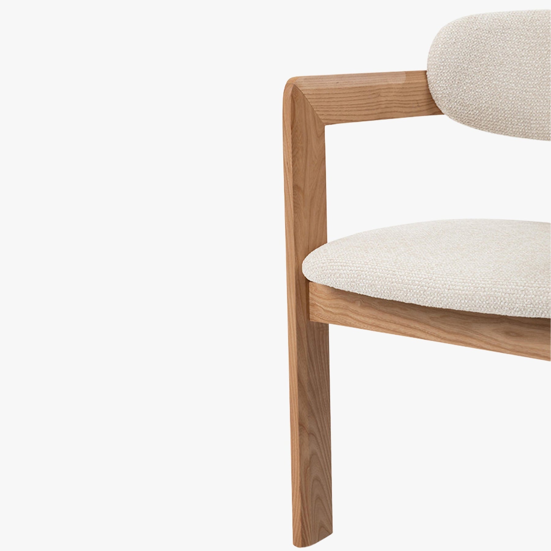 SANDRA  Lot de 2 chaises de repas en tissu beige pieds en chêne massif clair