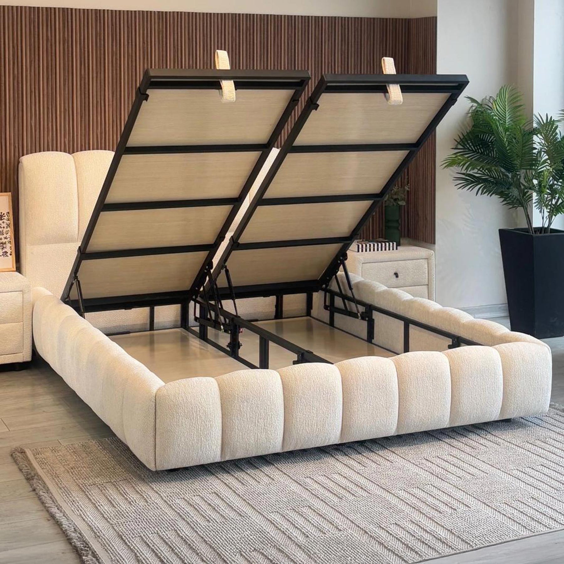 SAPHIRA Lit double en tissu beige avec coffre 180x200 cm