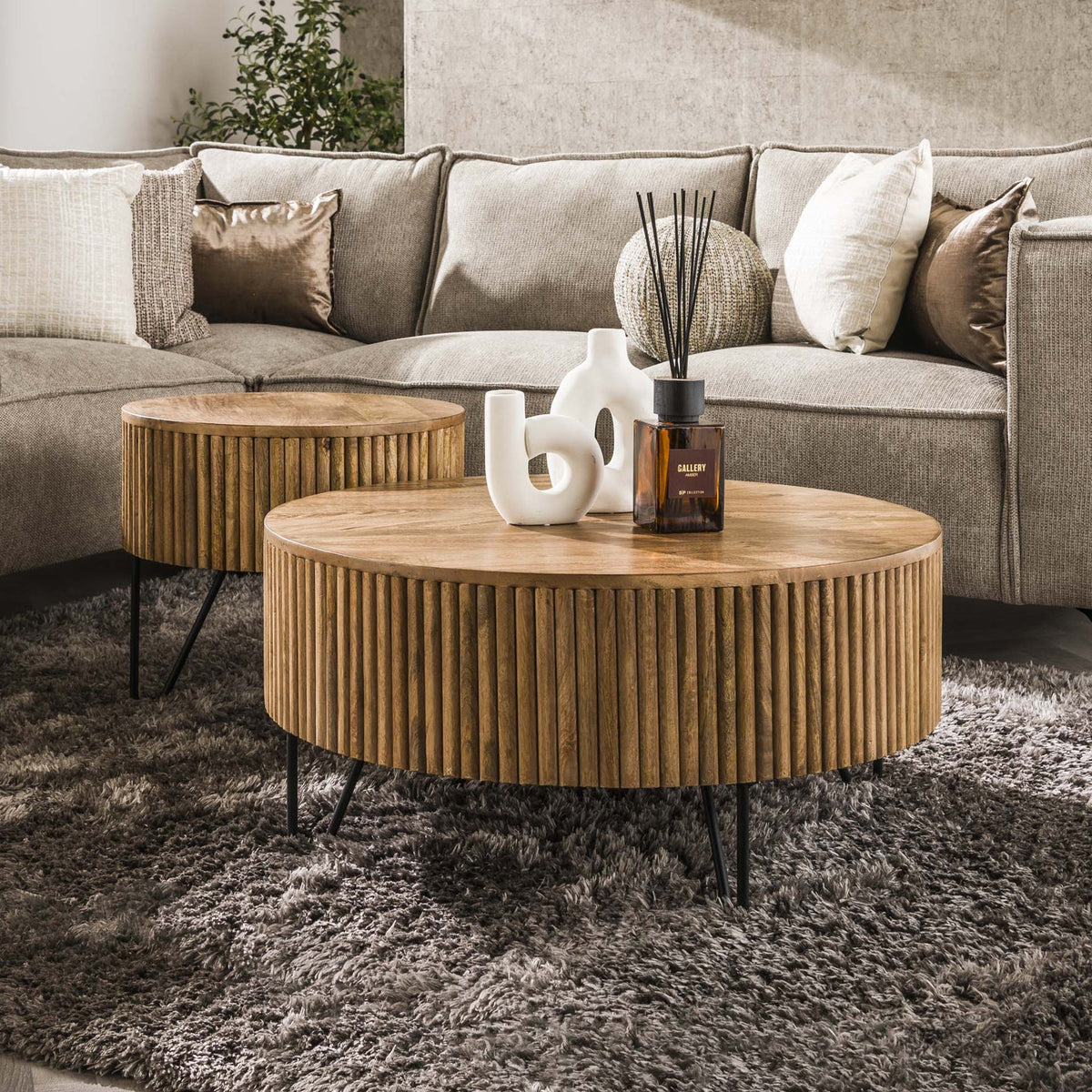 SAREN Lot de 2 tables en bois de manguier piètement en acier noir