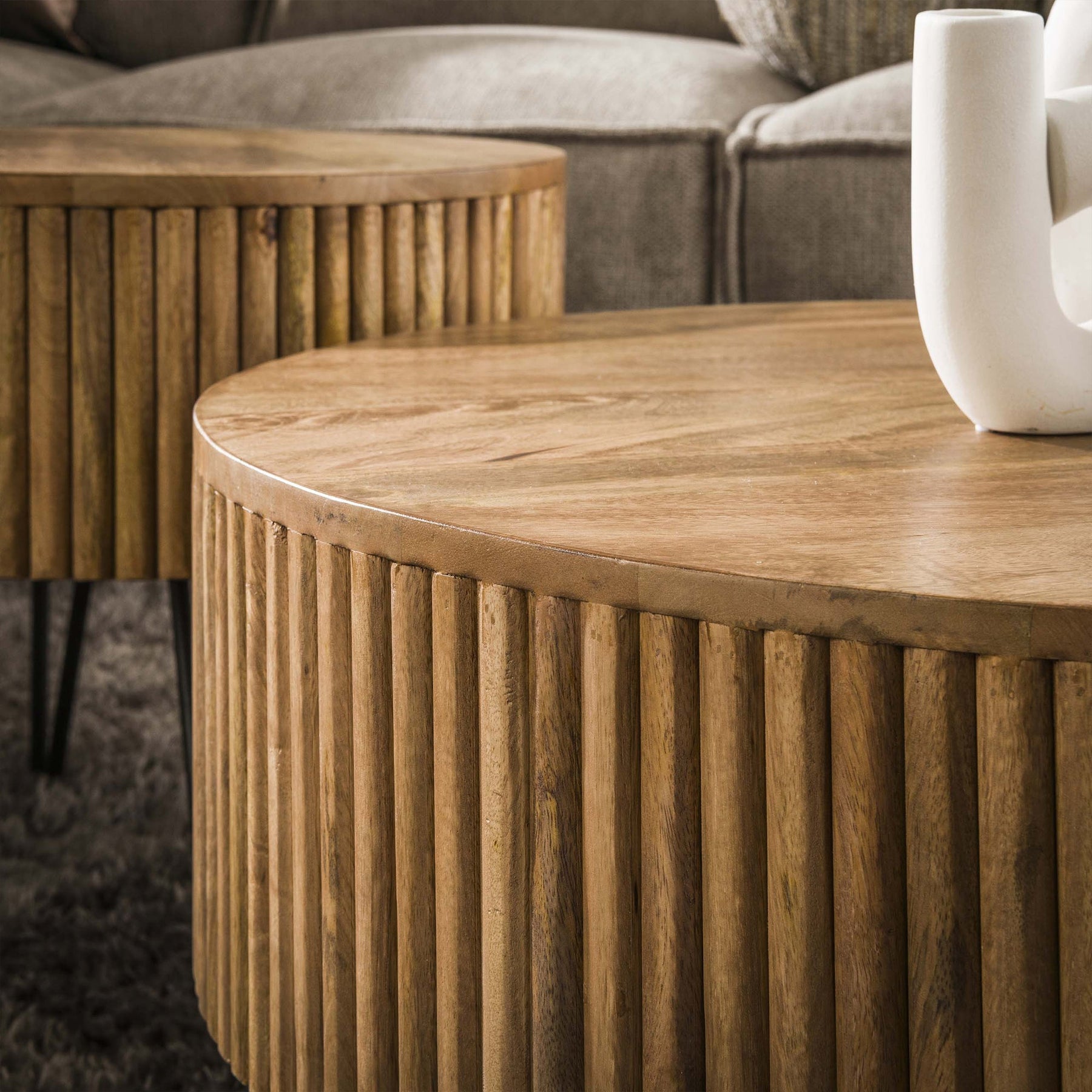 SAREN Lot de 2 tables en bois de manguier piètement en acier noir