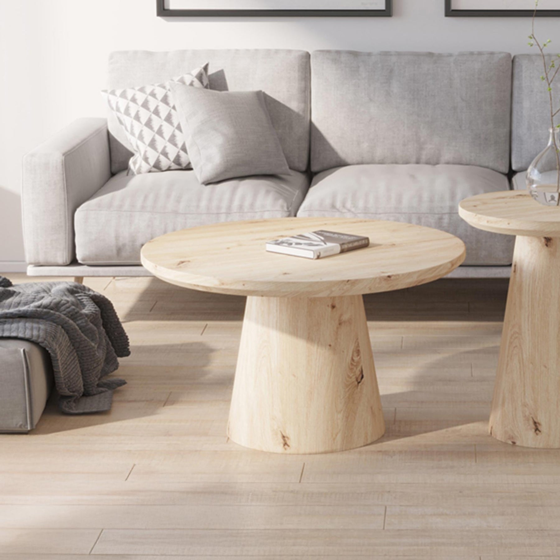 ZAYA Table basse ronde en bois couleur chêne vieilli piètement en cône